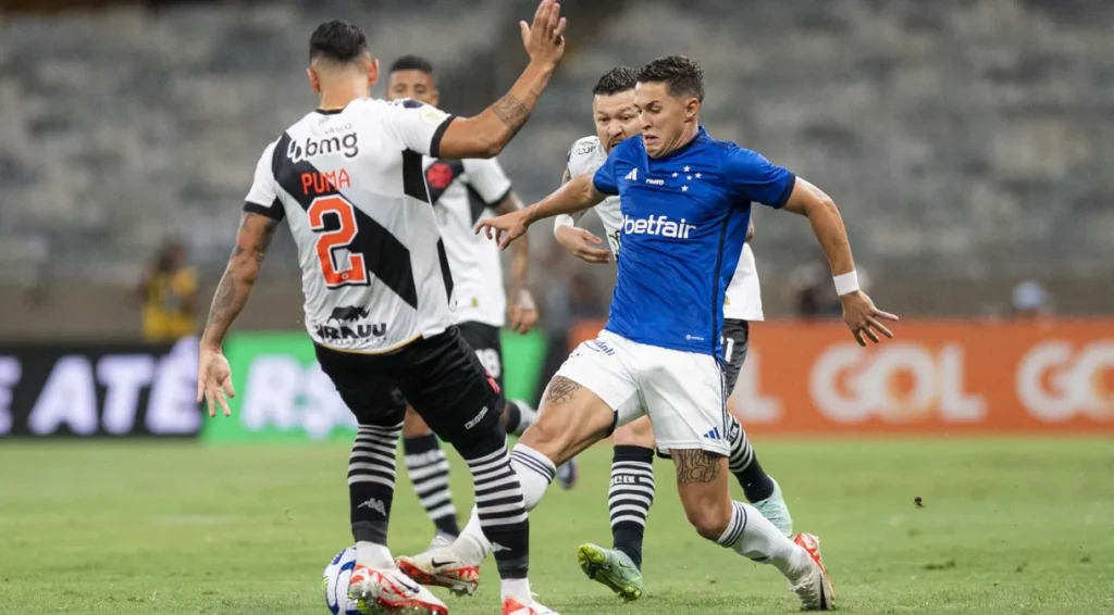 Coudet avisou que vai jogar com os reservas contra o Corinthians!